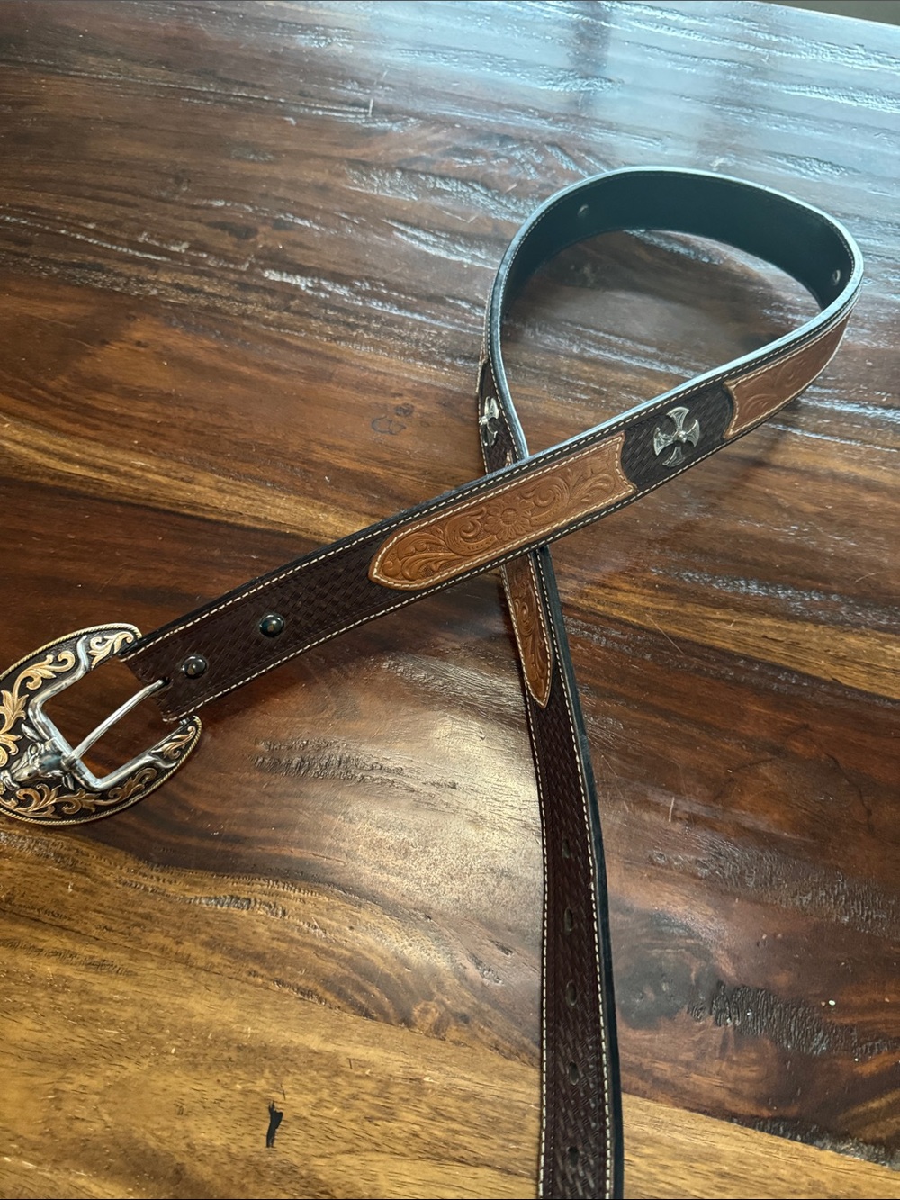Ariat Brown and Tan Tooled Leather Western Belt with Silver Buckle Size 40